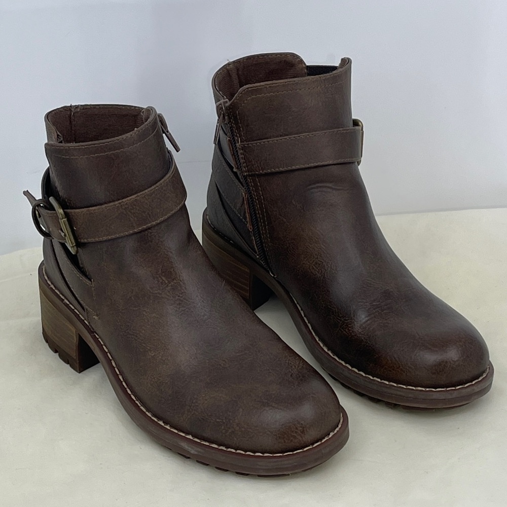 B-52 BY BULLBOXER Brown Ankle Boots WOMENS SIZE 8 NWOT